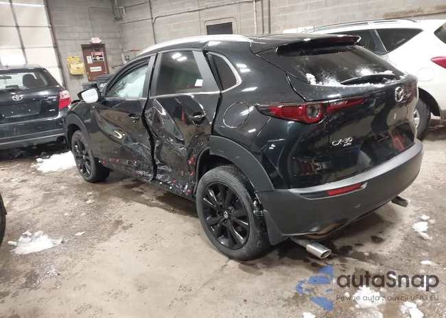 3MVDMBBM8SM800366: 44293192