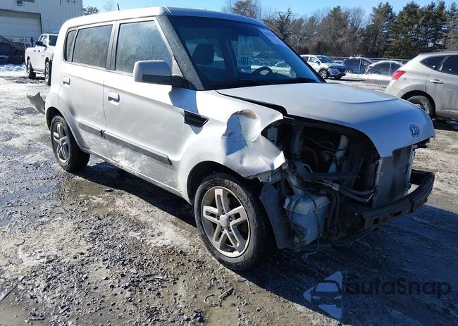 KNDJT2A2XA7077782: 44293404