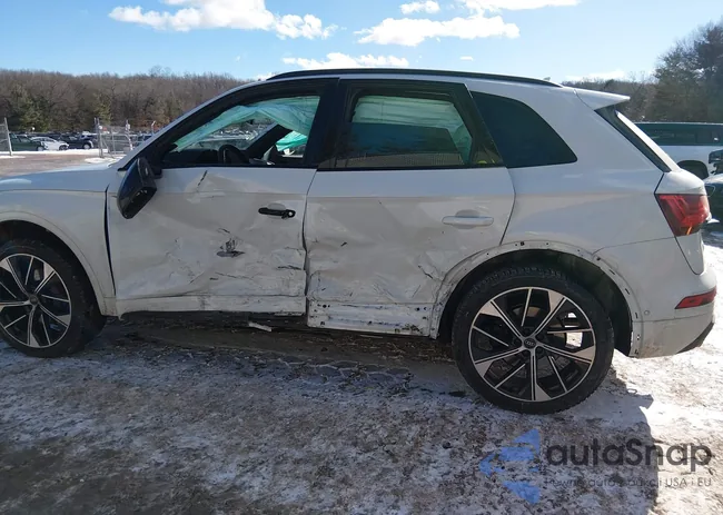 WA1C4AFY0R2038621: 44293440