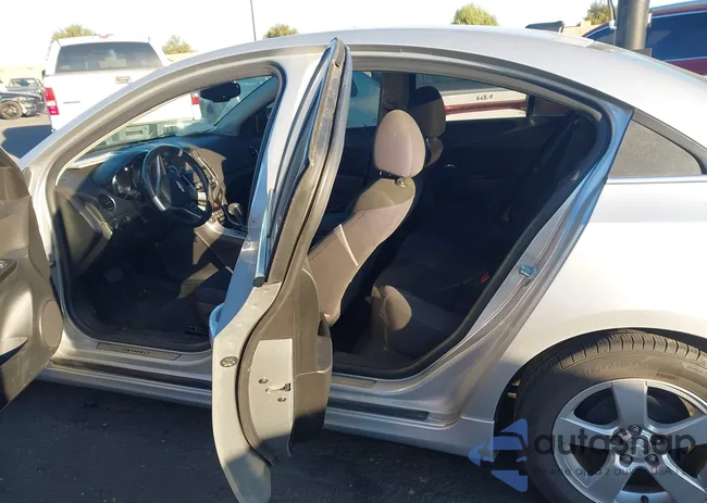 1G1PC5SB3E7379665: 44292680