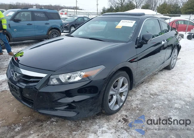 1HGCS2B83CA006591: 44292696