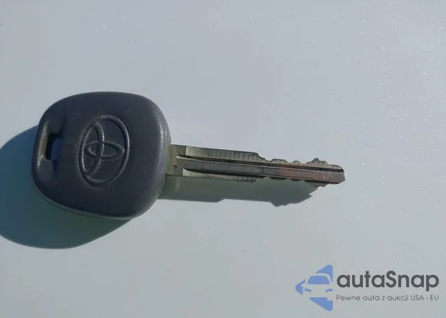 2T1BU4EE8AC323857: 44292708