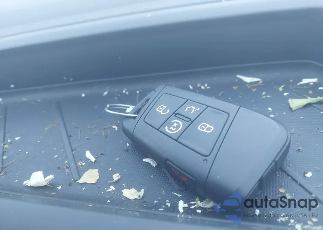 3VV4B7AX0NM050502: 44292729