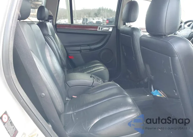 2C8GF68424R302035: 44292975