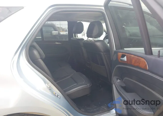 4JGDA7DB1EA410581: 44294166