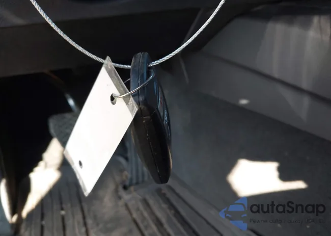 WBA8A9C59HK619687: 44294238