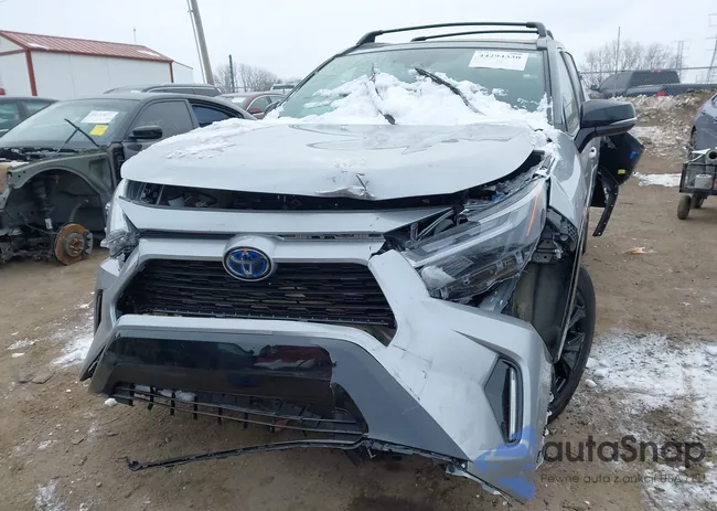 2T3E6RFV6RW078061: 44294330