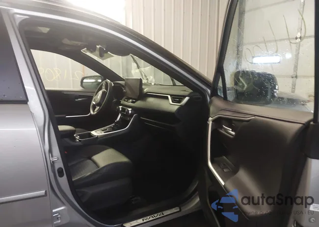 2T3E6RFV6RW078061: 44294330