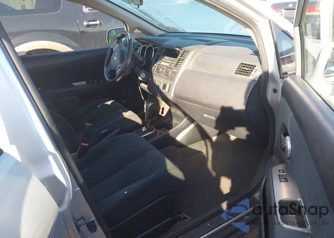 3N1BC1AP8AL357385: 44294468