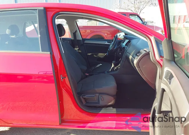 3VW117AU3HM031261: 44293629