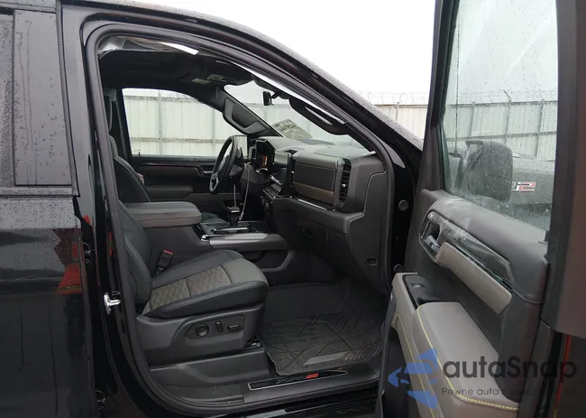 3GCUKHE82SG247477: 44293664