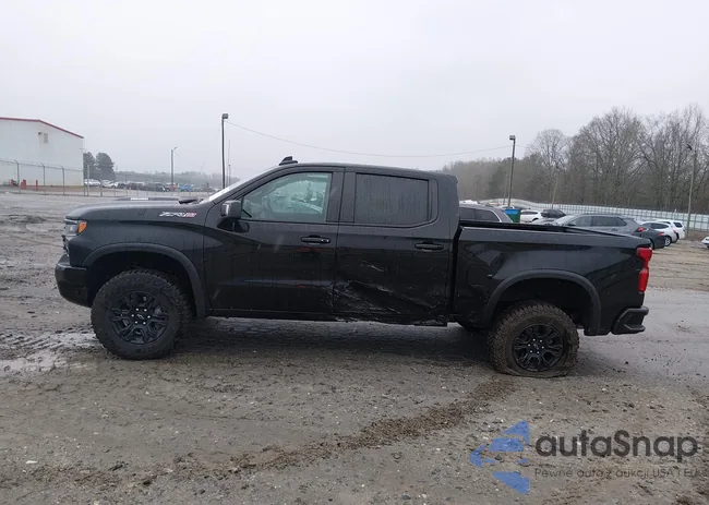 3GCUKHE82SG247477: 44293664