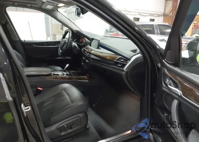 5UXKR0C5XF0P09211: 44293714