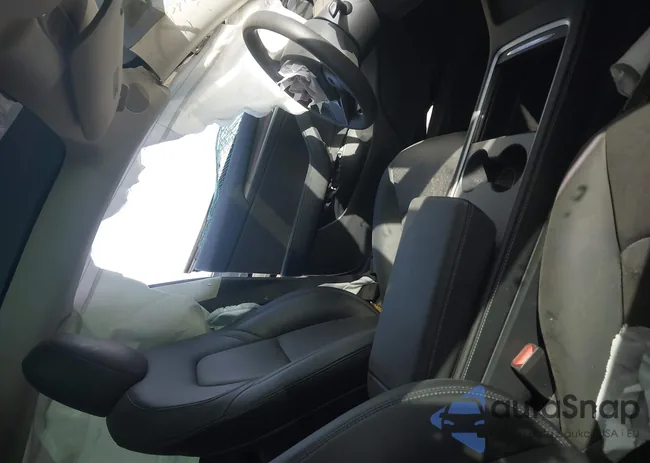 5YJ3E1EA7NF345914: 44293750