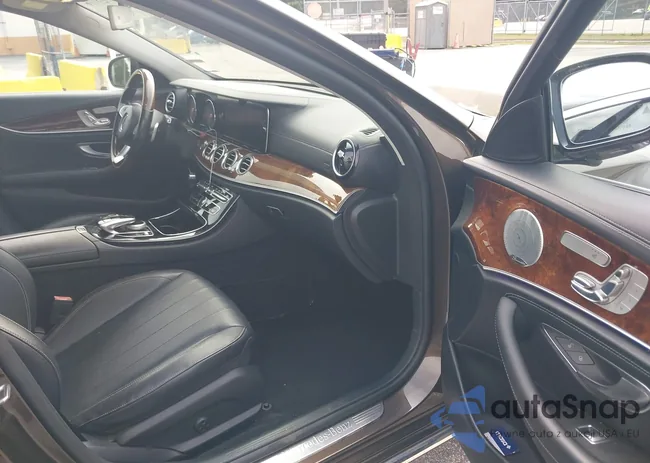 WDDZF4JB9HA067463: 44293776