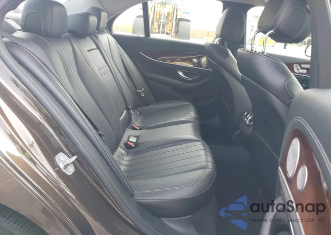 WDDZF4JB9HA067463: 44293776