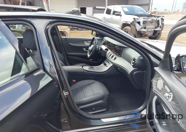 W1KZF8DB0NB097962: 44293784