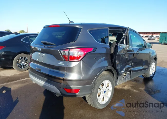 1FMCU0GD0HUC72672: 44293943