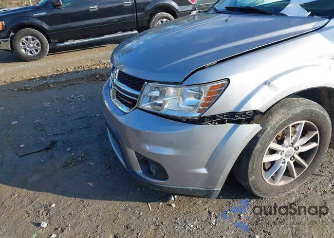 3C4PDDBG2GT135692: 44293982