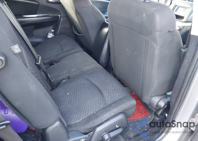 3C4PDDBG2GT135692: 44293982