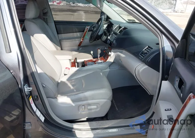 5TDDK3EH6DS224985: 44295152