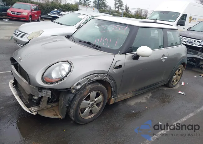 WMWXP5C51J2G62884: 44295182