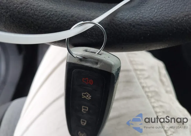 1FMCU0GD0KUA38880: 44295292