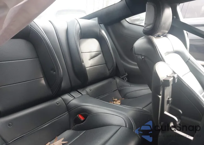 1FA6P8TH2R5124797: 44295330