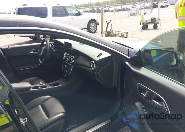 WDDSJ4EB6KN752269: 44295331