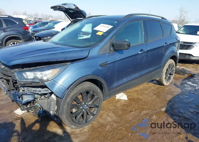 1FMCU0GD3JUB59935: 44295354