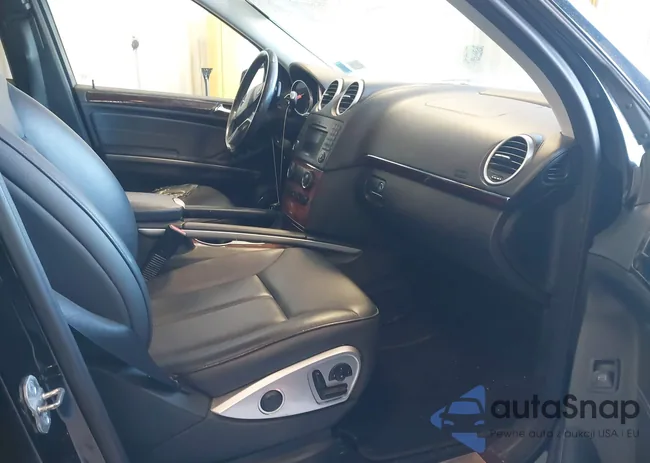 4JGBF7BEXCA796887: 44294759