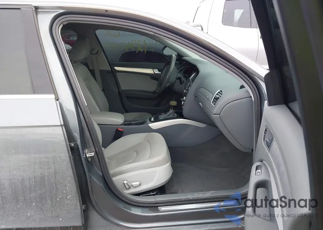 WAUFFAFL8DN036606: 44294780