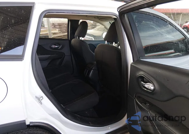 1C4PJMCS2GW210624: 44294813