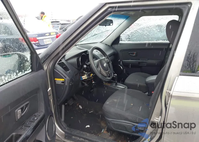 KNDJT2A26A7179810: 44294820