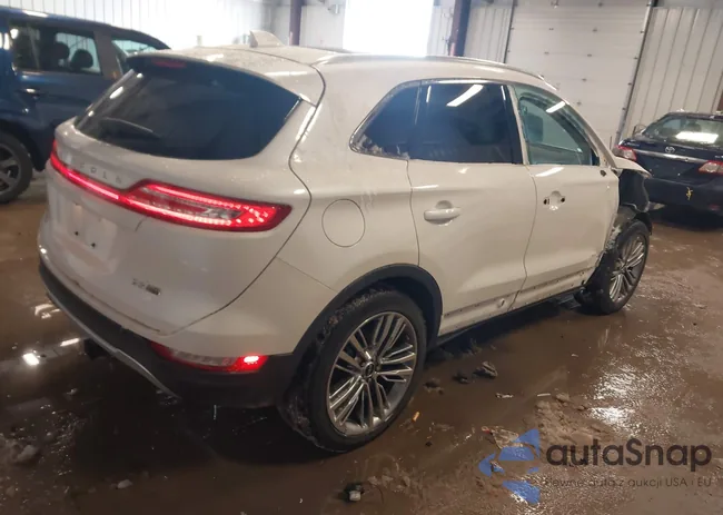 5LMTJ2AH3FUJ32805: 44294846