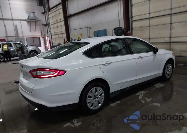 3FA6P0G76DR114122: 44294950