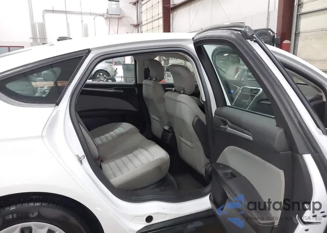 3FA6P0G76DR114122: 44294950