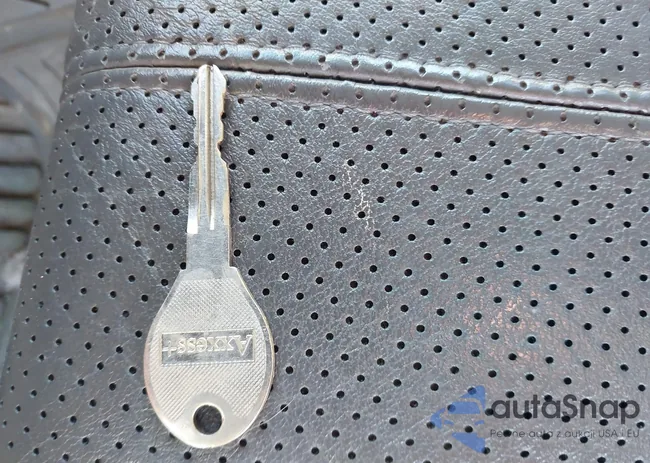 4S4BT61C537105104: 44296048