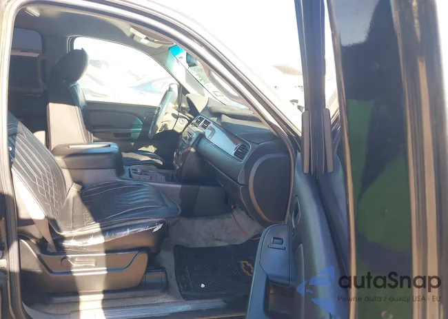 1GNLC2E04DR148962: 44296067