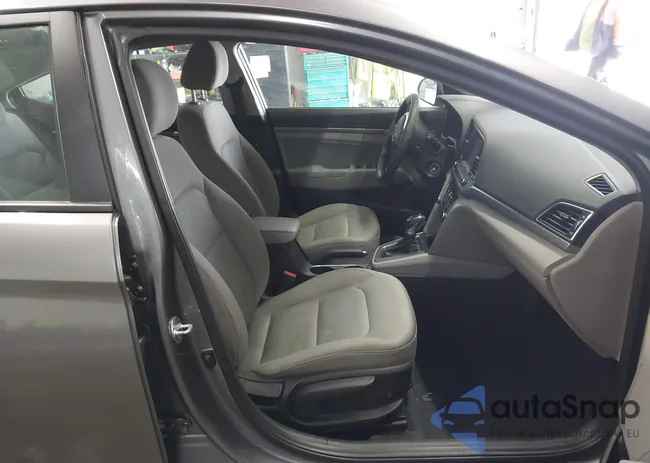 5NPD84LF2JH265945: 44296196