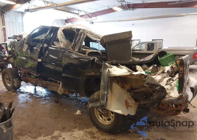 1GCHK23U02F127449: 44296257