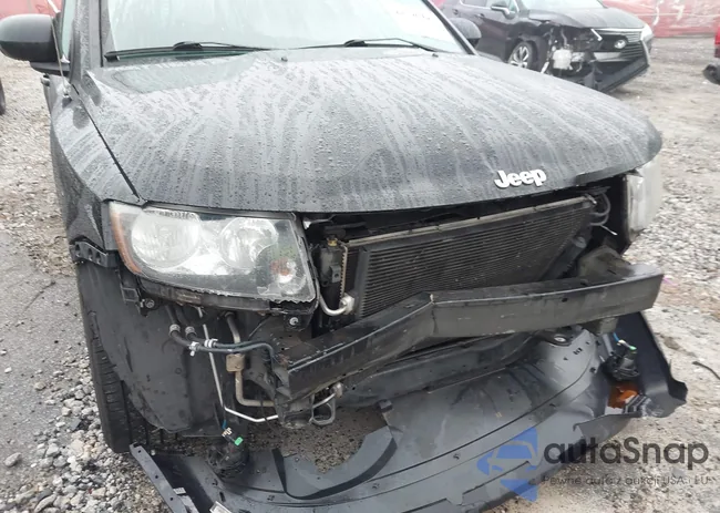 1C4NJCEA2GD665863: 44296342