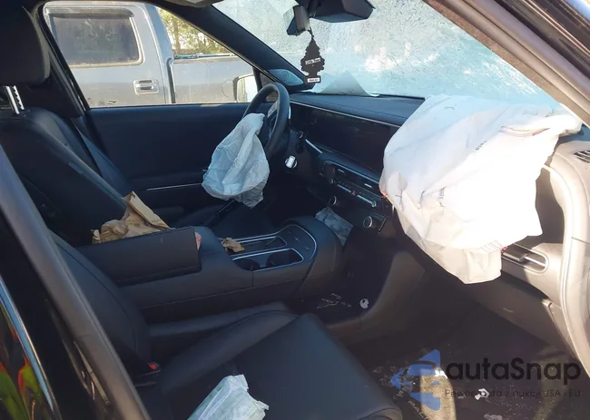 KM8RMES26TU015960: 44296386