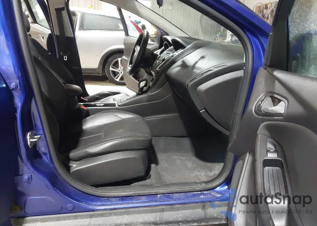 1FADP3F24FL220732: 44296425