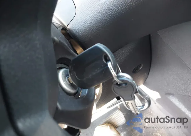 1FADP3E21DL291479: 44296426