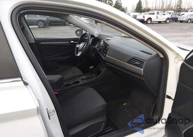 3VWC57BUXKM230732: 44296436