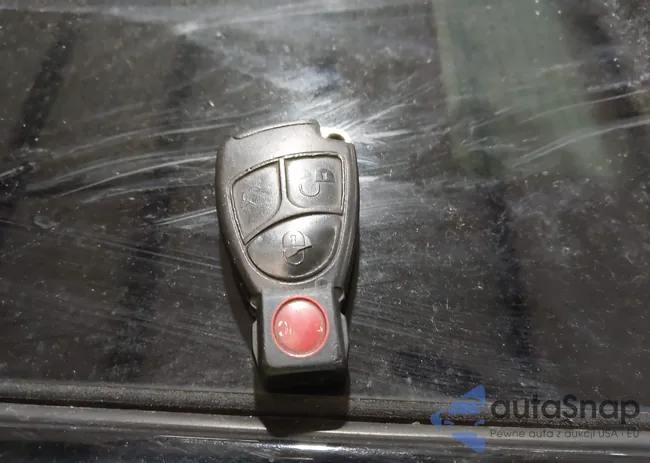 WDBUF76J94A522732: 44296441