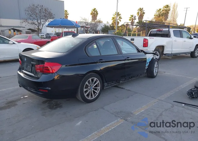 WBA8E1G57HNU14075: 44296517