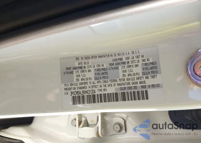 3MVDMBAL6NM431004: 44296526