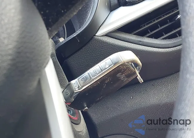 3KPF24AD8RE796076: 44296560